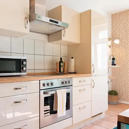 Stilvolles - Balkon, Netflix, Nespresso, Zentral, Messe